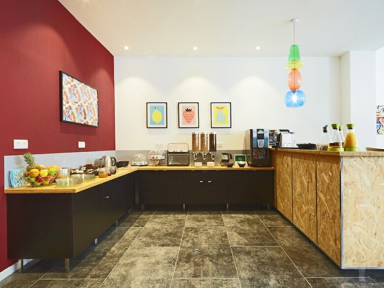 Hotel Kyriad Marseille Blancarde - Timone