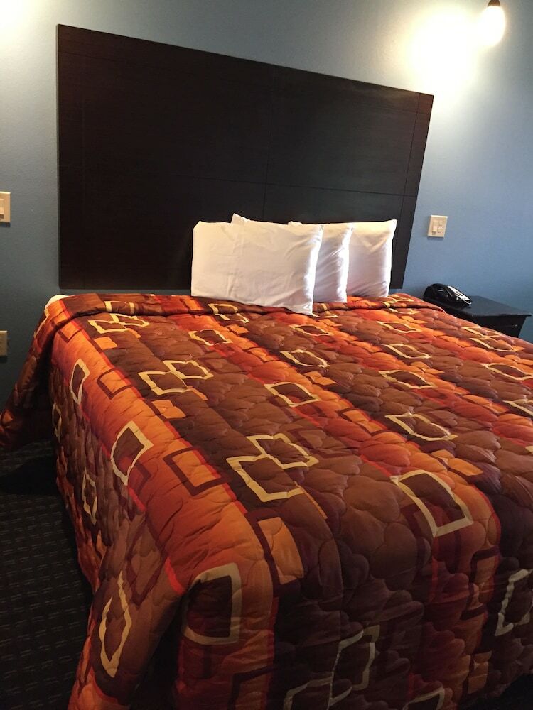 Motel Classic Inn & Suites