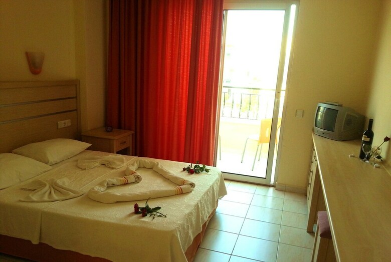 Summer Rose Hotel