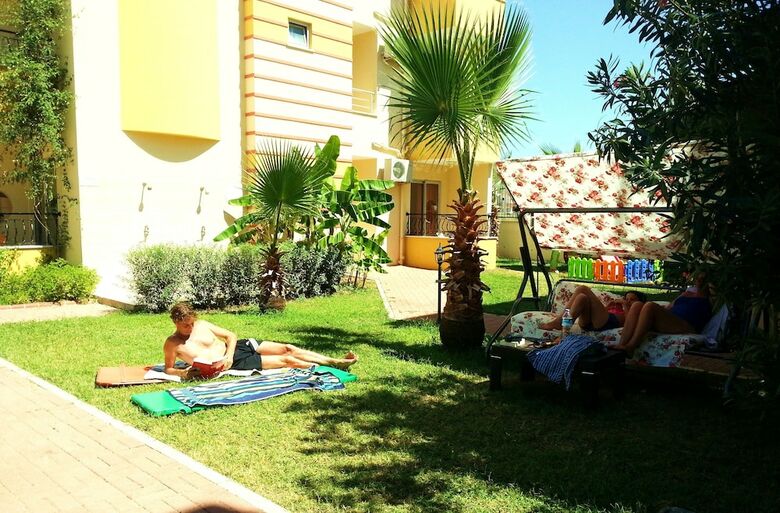 Summer Rose Hotel