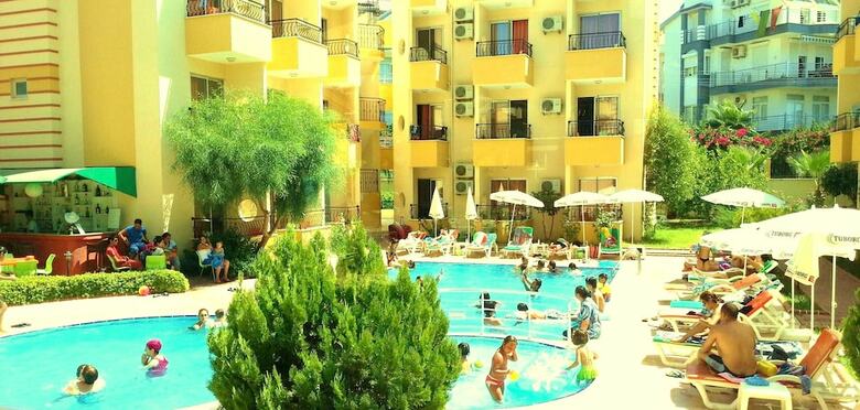 Summer Rose Hotel
