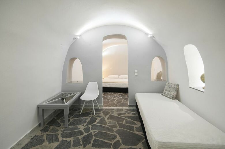 Hotel Roubeti Village