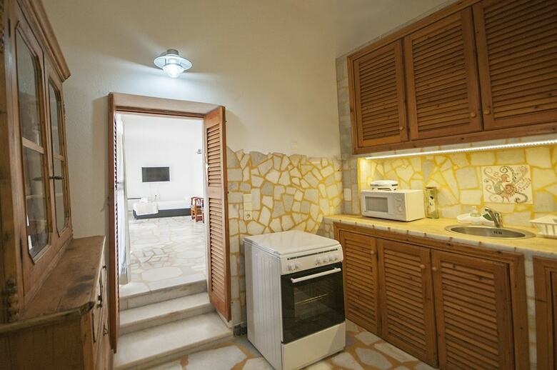 Hotel Roubeti Village