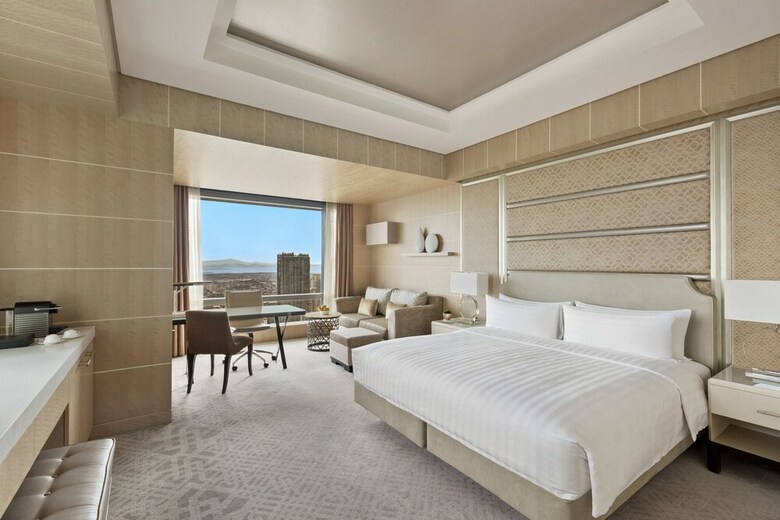 Hotel Shangri-la At The Fort, Manila