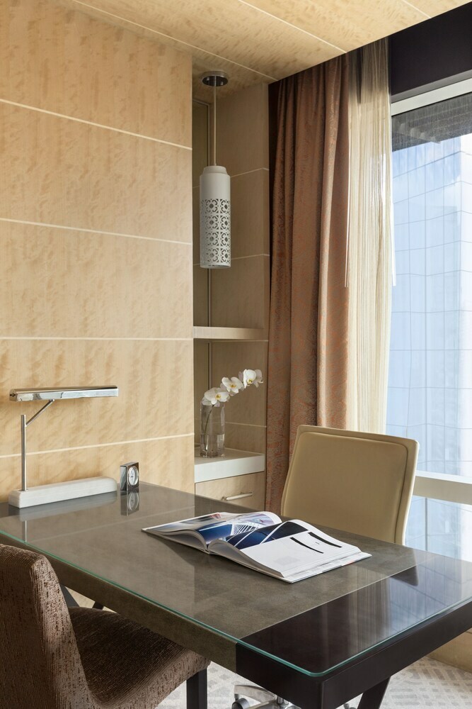 Hotel Shangri-la At The Fort, Manila