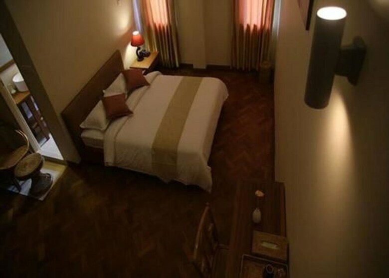 Hotel Ambassador Hill