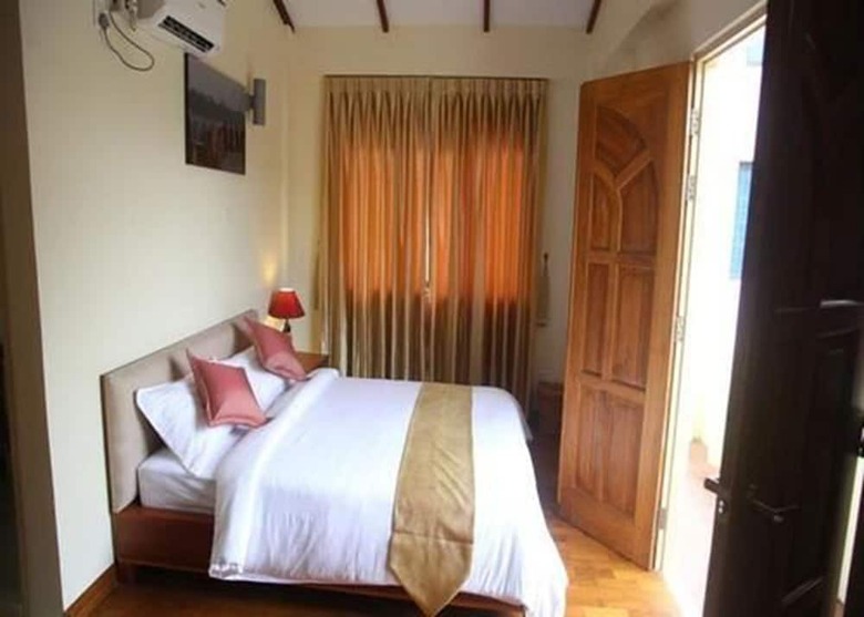 Hotel Ambassador Hill