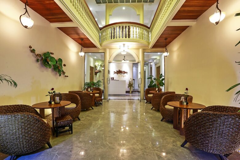 Hotel Ambassador Hill