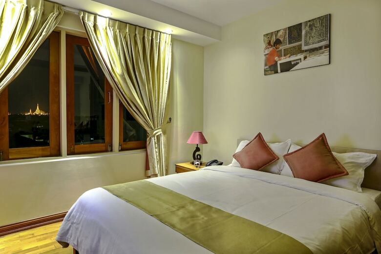 Hotel Ambassador Hill