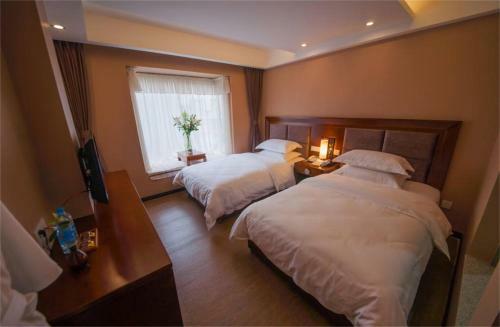 Hostal Longxinfang Garden Guest House