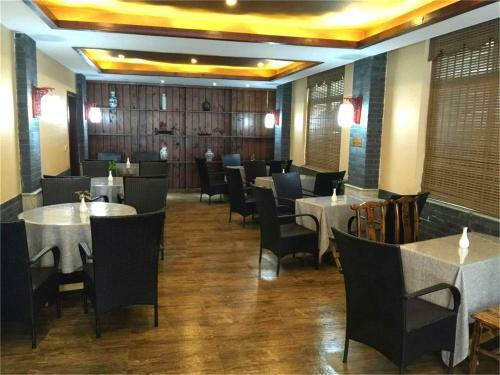 Hostal Longxinfang Garden Guest House