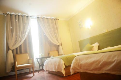 Emeishan Hostel C