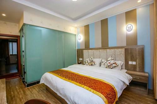 Yuhang Business Hotel