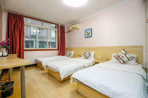 Yuhang Business Hotel