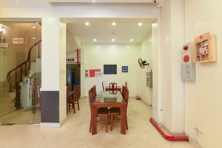 Saki Hotel