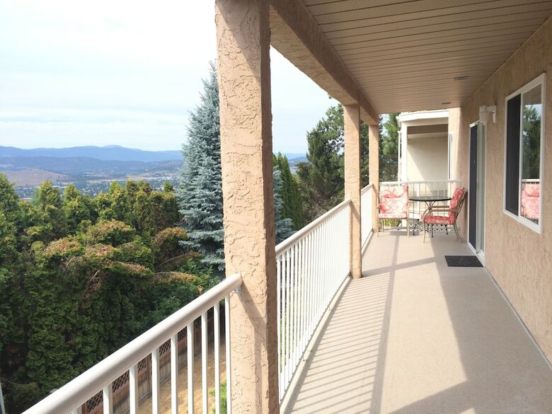 Acker Vacation Homes & Suites