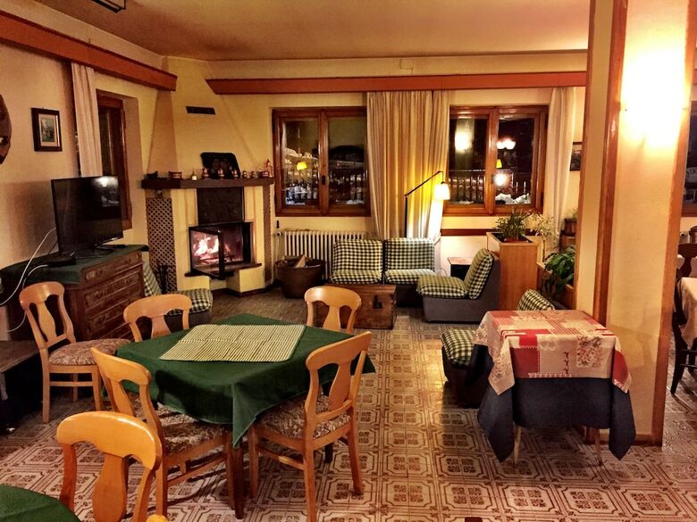 Posada Hotel Ristorante La Sponda