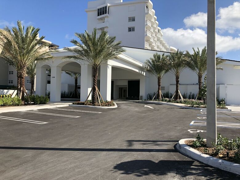 Apartamento Beachcomber Resort & Villas