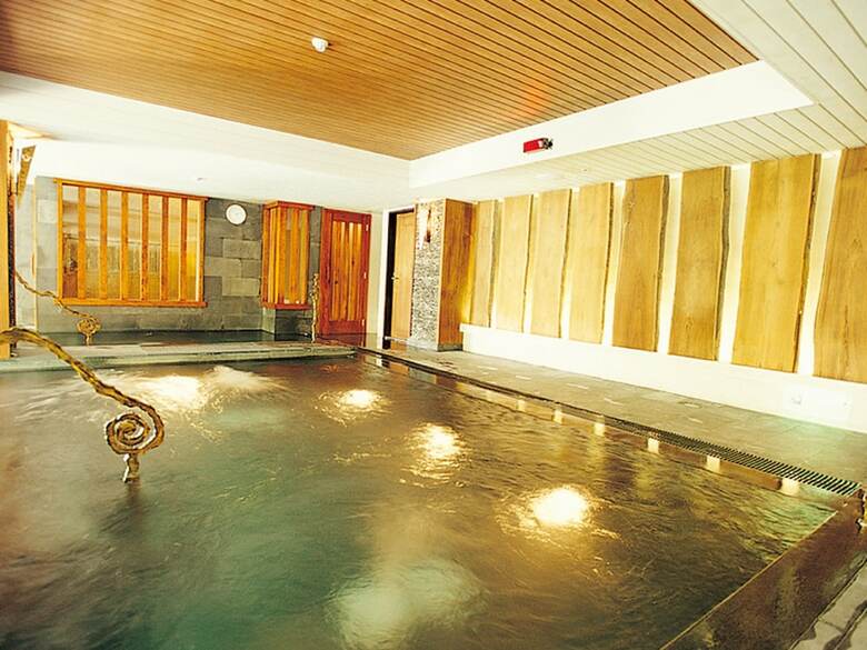 Hotel Volando Urai Spring Spa And Resort