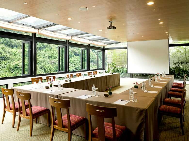 Hotel Volando Urai Spring Spa And Resort