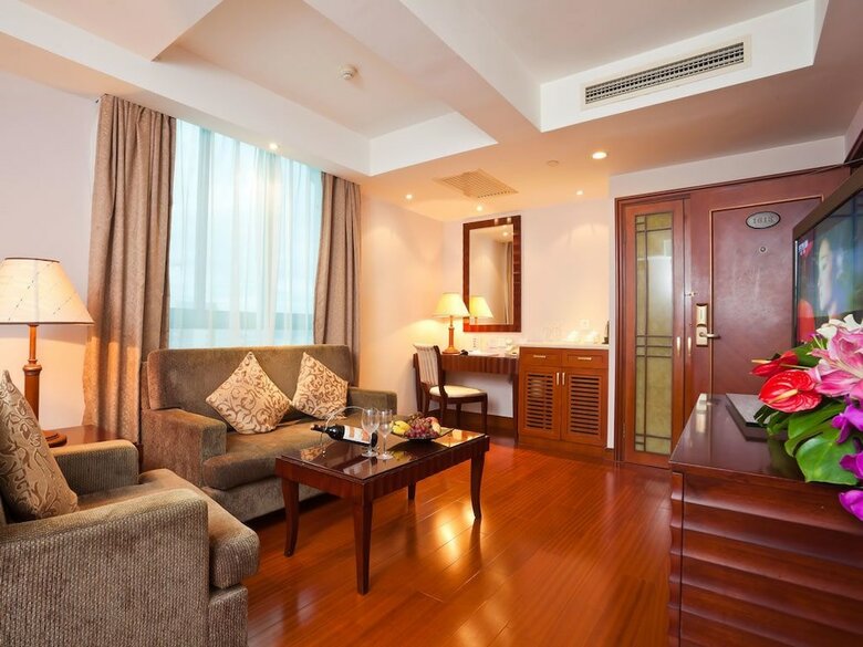 Bao Hong Hotel Sanya