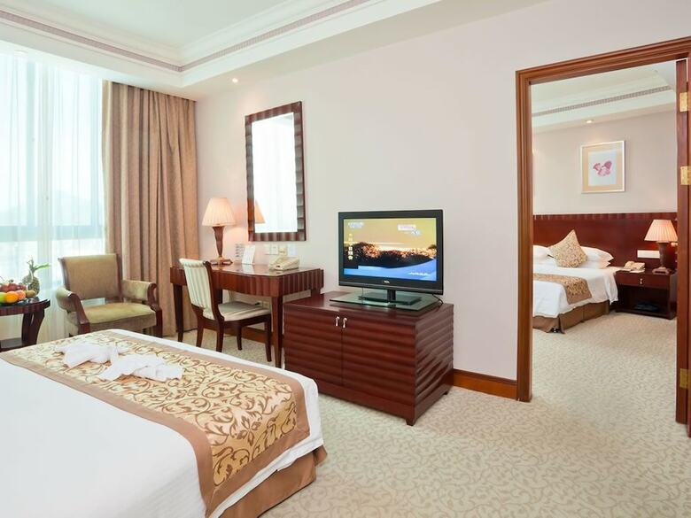 Bao Hong Hotel Sanya