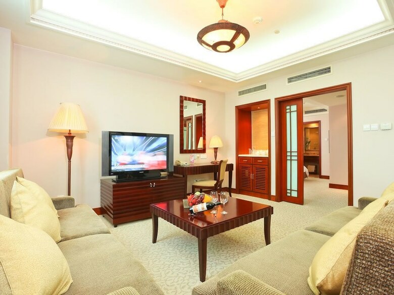 Bao Hong Hotel Sanya