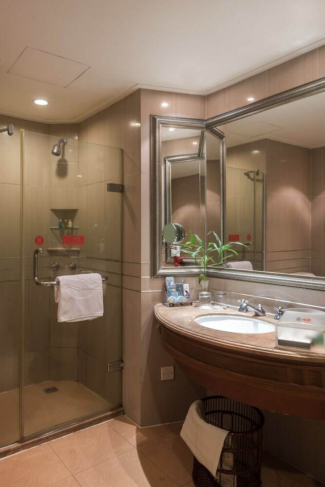 Bao Hong Hotel Sanya