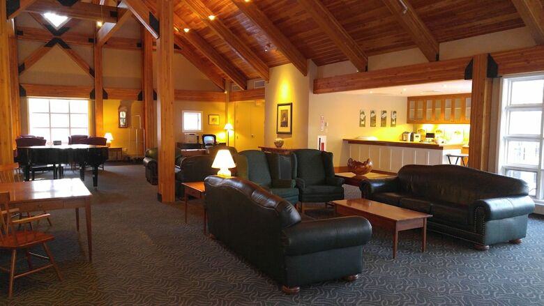 Hotel Warren Conference Center And Inn