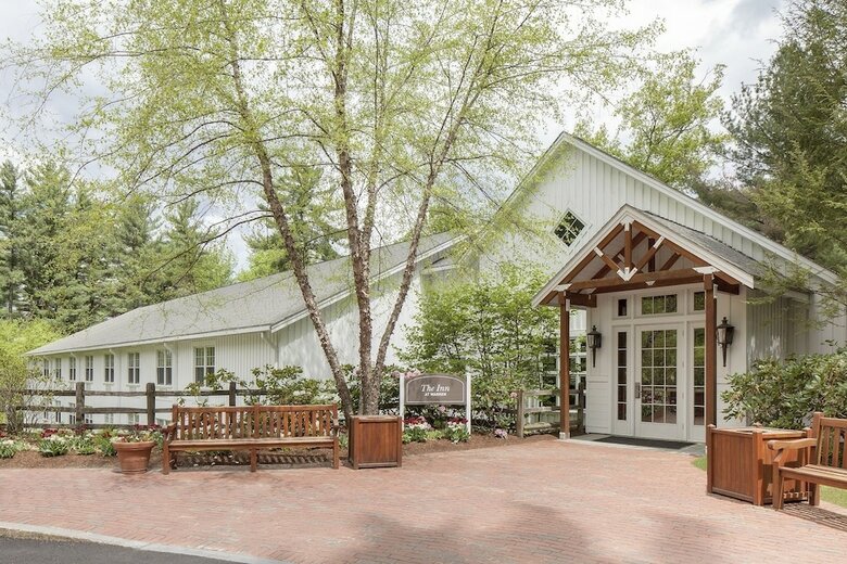 Hotel Warren Conference Center And Inn