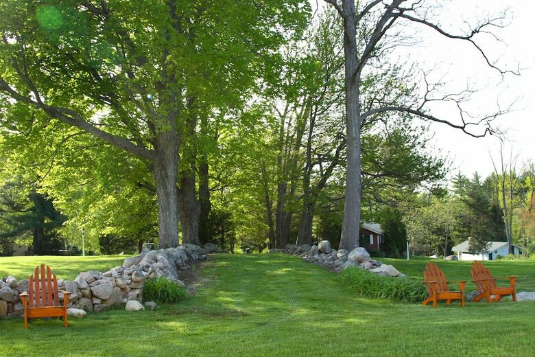 Hotel Warren Conference Center And Inn