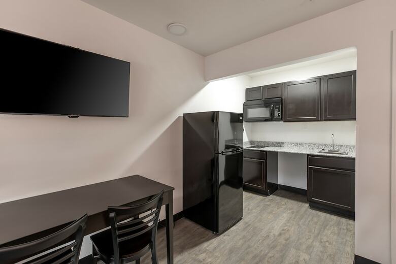 Motel Suburban Extended Stay Hotel