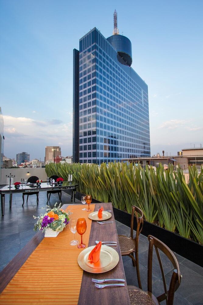 Isaaya Hotel Boutique By Wtc