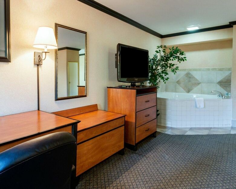 Hotel Quality Inn & Suites Lufkin