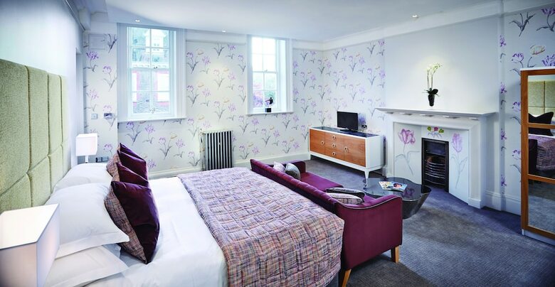 Barnett Hill - Luxury Hotel