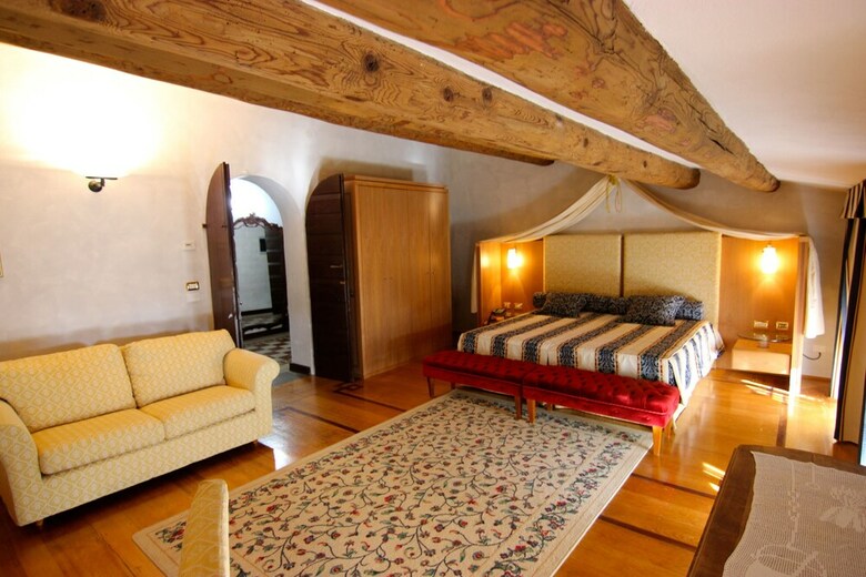 Hotel Villa Giona