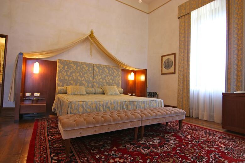 Hotel Villa Giona