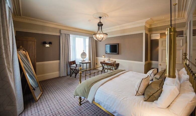 Cornhill Castle Hotel