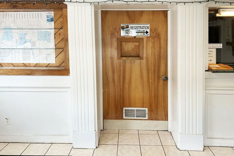 Motel Four Keys Inn