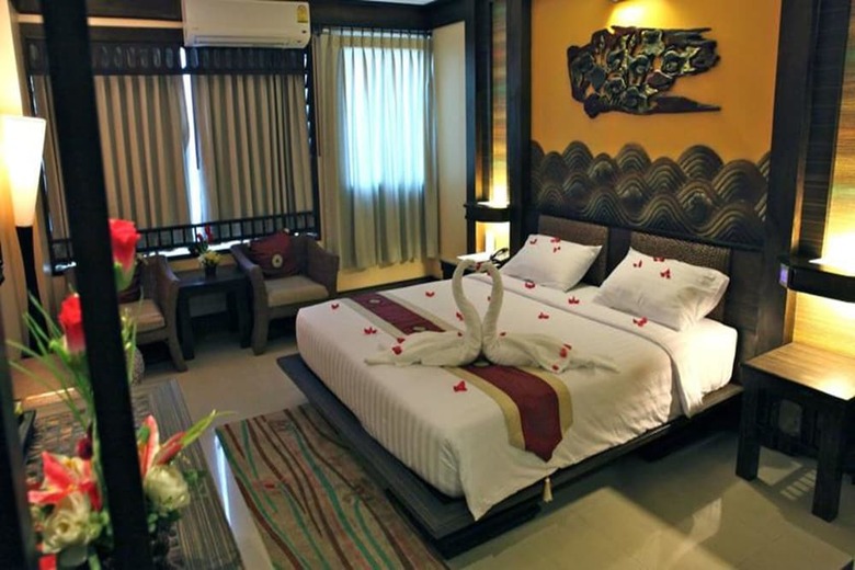 Ruean Phae Royal Park Hotel