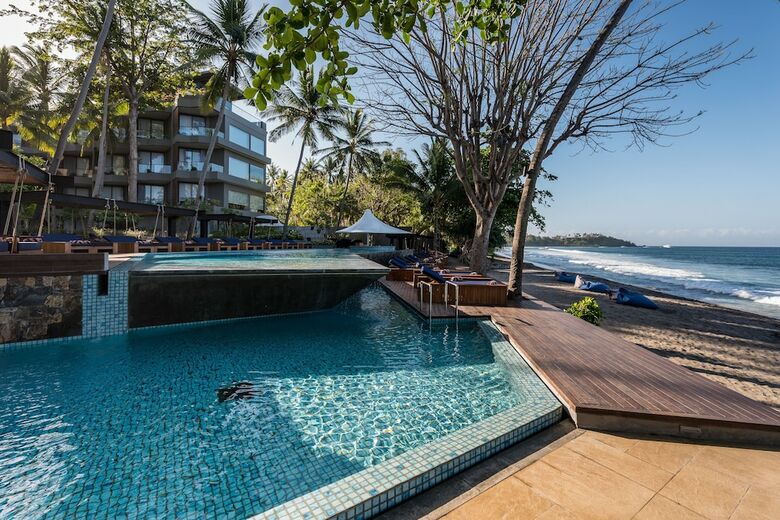Katamaran Hotel & Resort