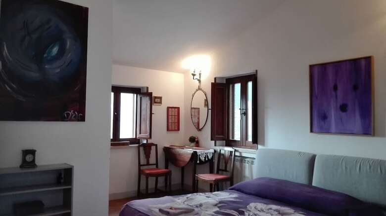 Guesthouse Runcini Dormire In Un Borgo Medievale