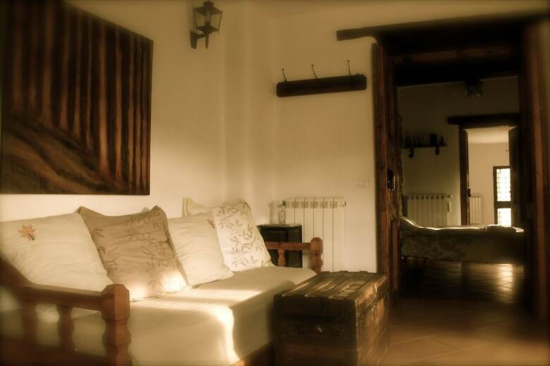 Guesthouse Runcini Dormire In Un Borgo Medievale