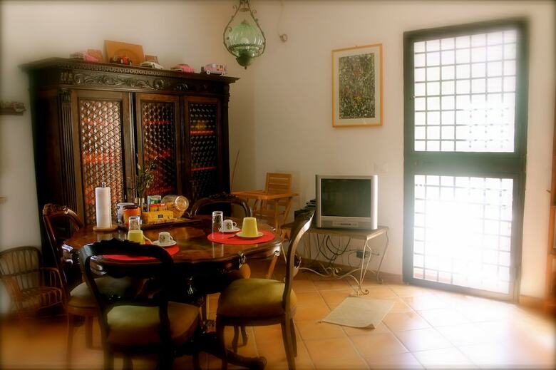Guesthouse Runcini Dormire In Un Borgo Medievale