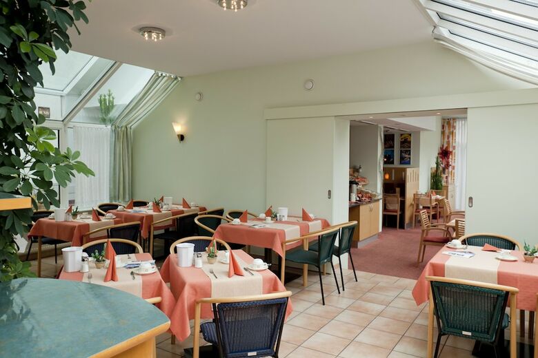 Akzent Hotel M�hringer Hof