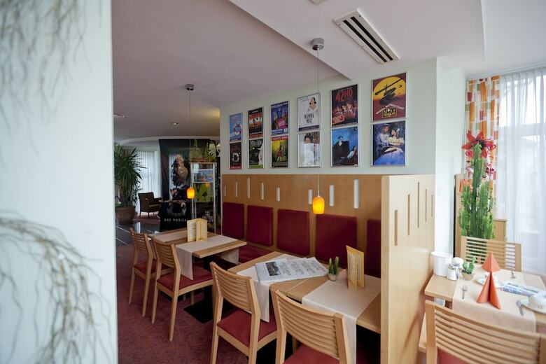 Akzent Hotel M�hringer Hof