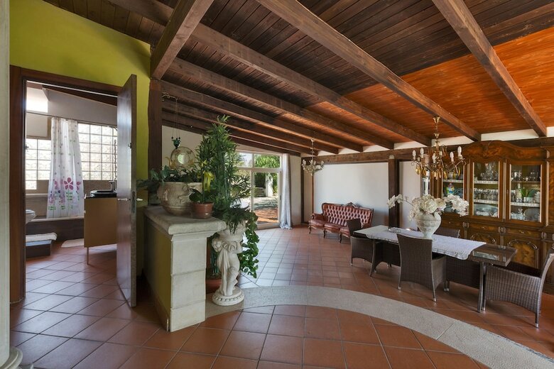 Villa Gary