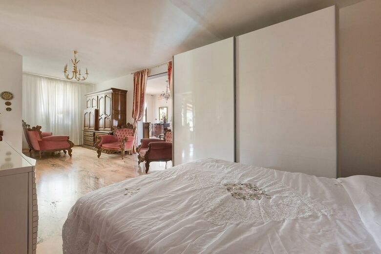 Villa Gary