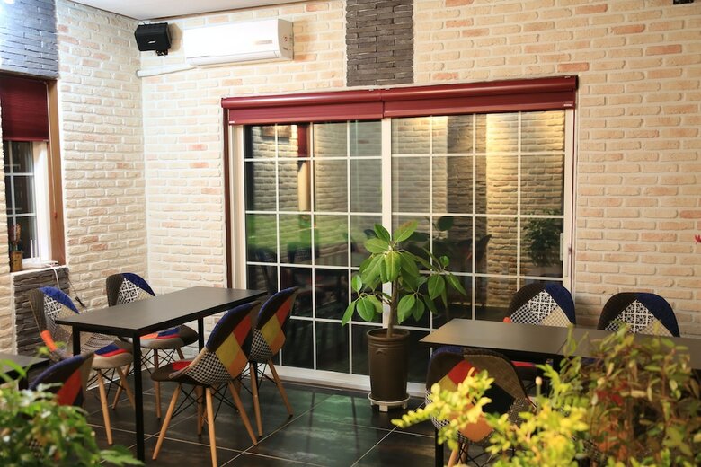 Pension Cafe Yoon & Park