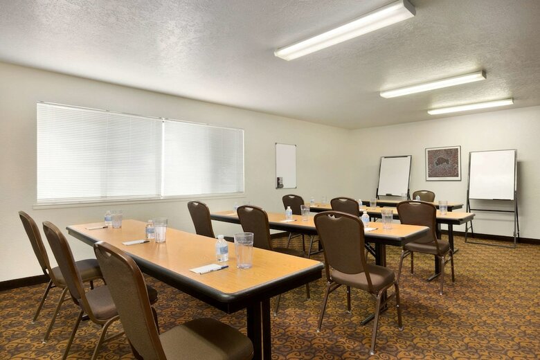 Hotel Travelodge By Wyndham Belen